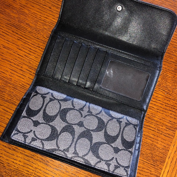 Coach Wallet - Picture 2 of 3